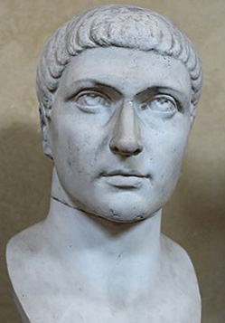 Константин I Великий — римский император, перенесший столицу империи в Константинополь